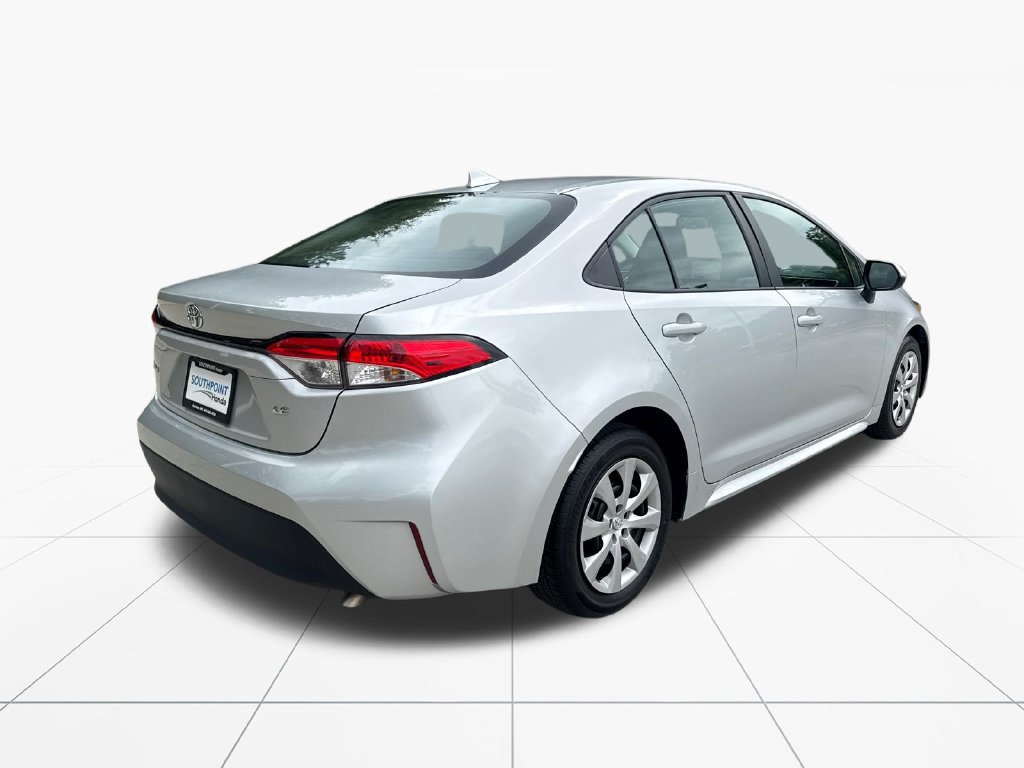 Used 2025 Toyota Corolla LE FWD image 8