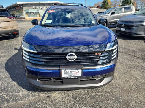 New 2026 Nissan Kicks SR w/ Cold Weather Package image 3