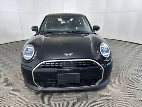 Used 2025 MINI Cooper 2-Door Hardtop image 8