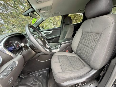 Used 2019 Chevrolet Blazer LT FWD image 34