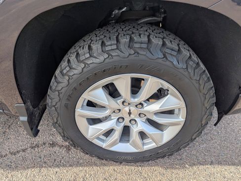 Used 2023 Chevrolet Silverado 1500 RST image 10