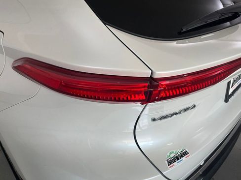 Used 2024 Toyota Venza Limited AWD/4WD image 43