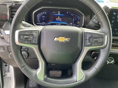 Used 2024 Chevrolet Silverado 1500 LT image 18