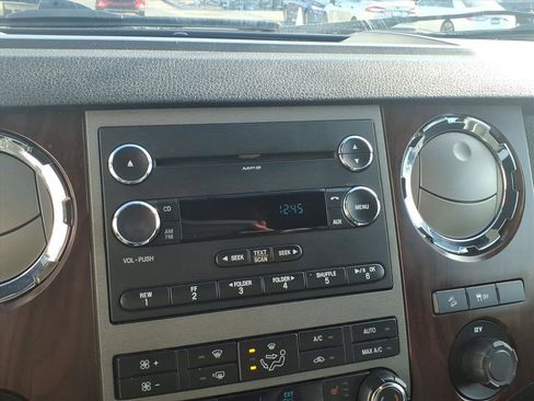 Used 2012 Ford F350 Lariat w/ Chrome Pkg image 17