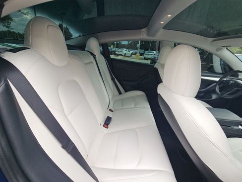 Used 2022 Tesla Model 3 Performance AWD/4WD image 17