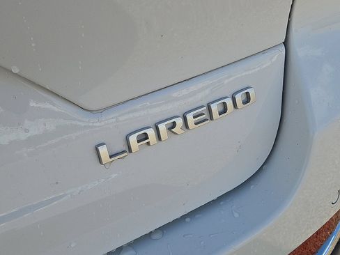 Used 2024 Jeep Grand Cherokee Laredo X w/ Trailer Tow Package AWD/4WD image 13