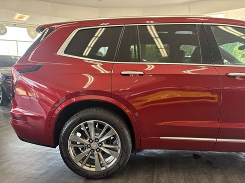 Used 2021 Cadillac XT6 Premium Luxury AWD/4WD image 6