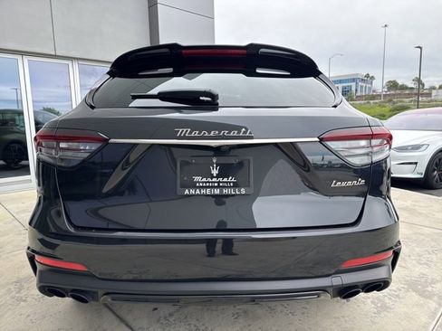 Certified 2022 Maserati Levante Modena image 7
