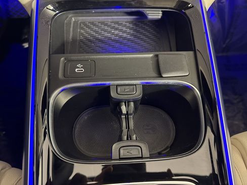 Certified 2025 Mercedes-Benz GLA 250 4MATIC image 30