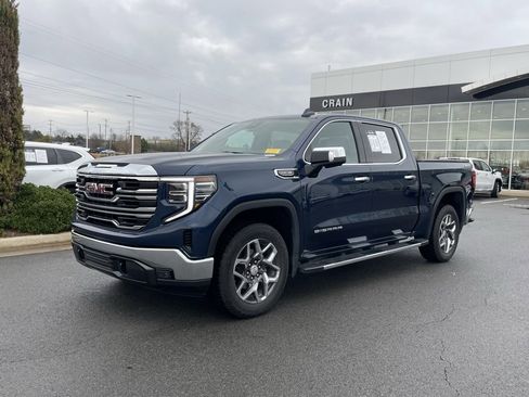 Used 2023 GMC Sierra 1500 SLT w/ SLT Premium Package image 3