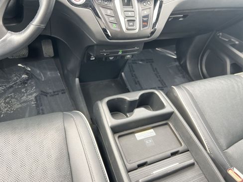 Used 2022 Honda Odyssey Elite image 23