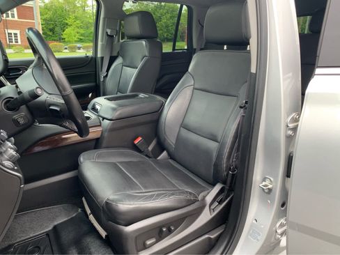 Used 2016 GMC Yukon SLT w/ Open Road Package AWD/4WD image 13