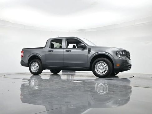 New 2025 Ford Maverick XL FWD image 32