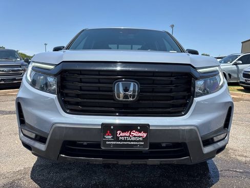 Used 2023 Honda Ridgeline Black Edition image 2