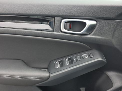 Used 2023 Honda Civic EX-L image 11