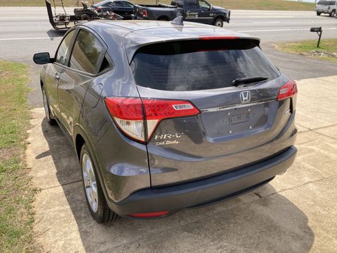 Used 2019 Honda HR-V LX image 4
