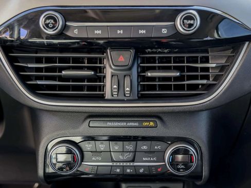 Used 2021 Ford Escape SEL image 22