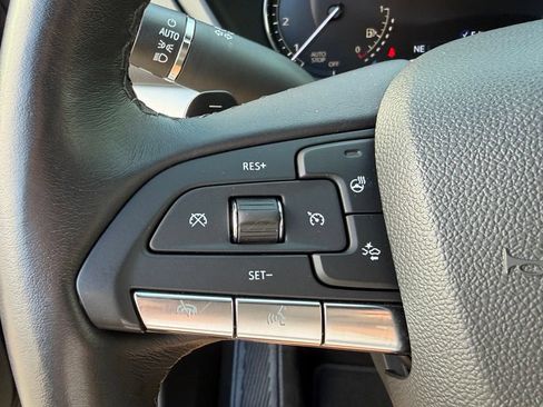 Used 2023 Cadillac XT4 Premium Luxury w/ Cold Weather Package FWD image 31