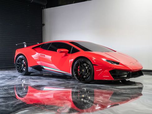 Used 2016 Lamborghini Huracan LP 580-2 image 4