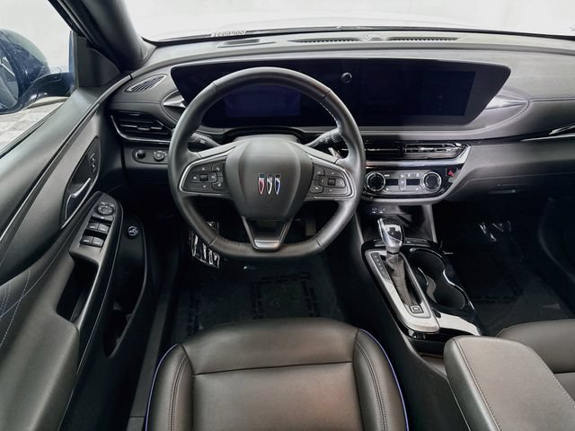 Used 2025 Buick Envista Sport Touring w/ Convenience I Package FWD image 22