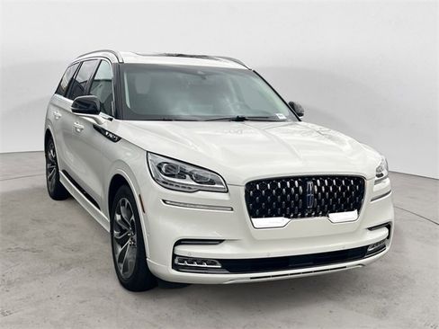 Used 2021 Lincoln Aviator Grand Touring w/ Equipment Group 302A image 7