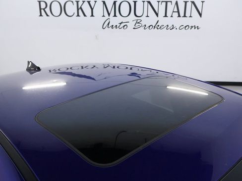 Used 2024 Hyundai Elantra Limited image 11