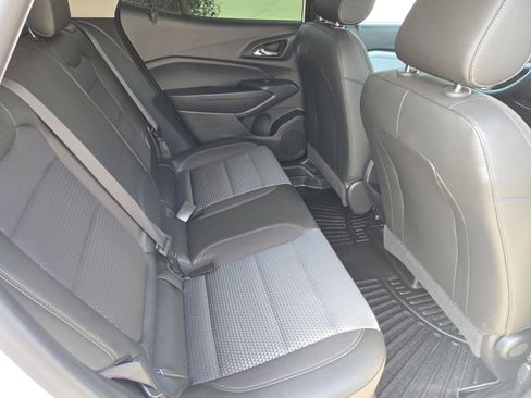 Used 2024 Chevrolet Trax LT w/ Driver Confidence Package image 27