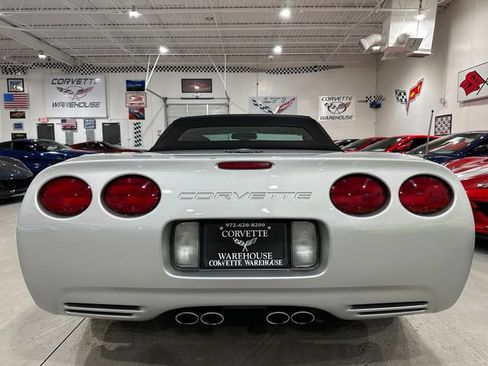 Used 2002 Chevrolet Corvette Convertible w/ Preferred Equipment Group2 RWD image 20