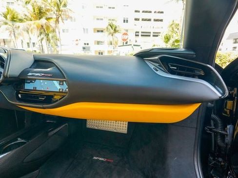 Used 2022 Ferrari SF90 Spider image 94