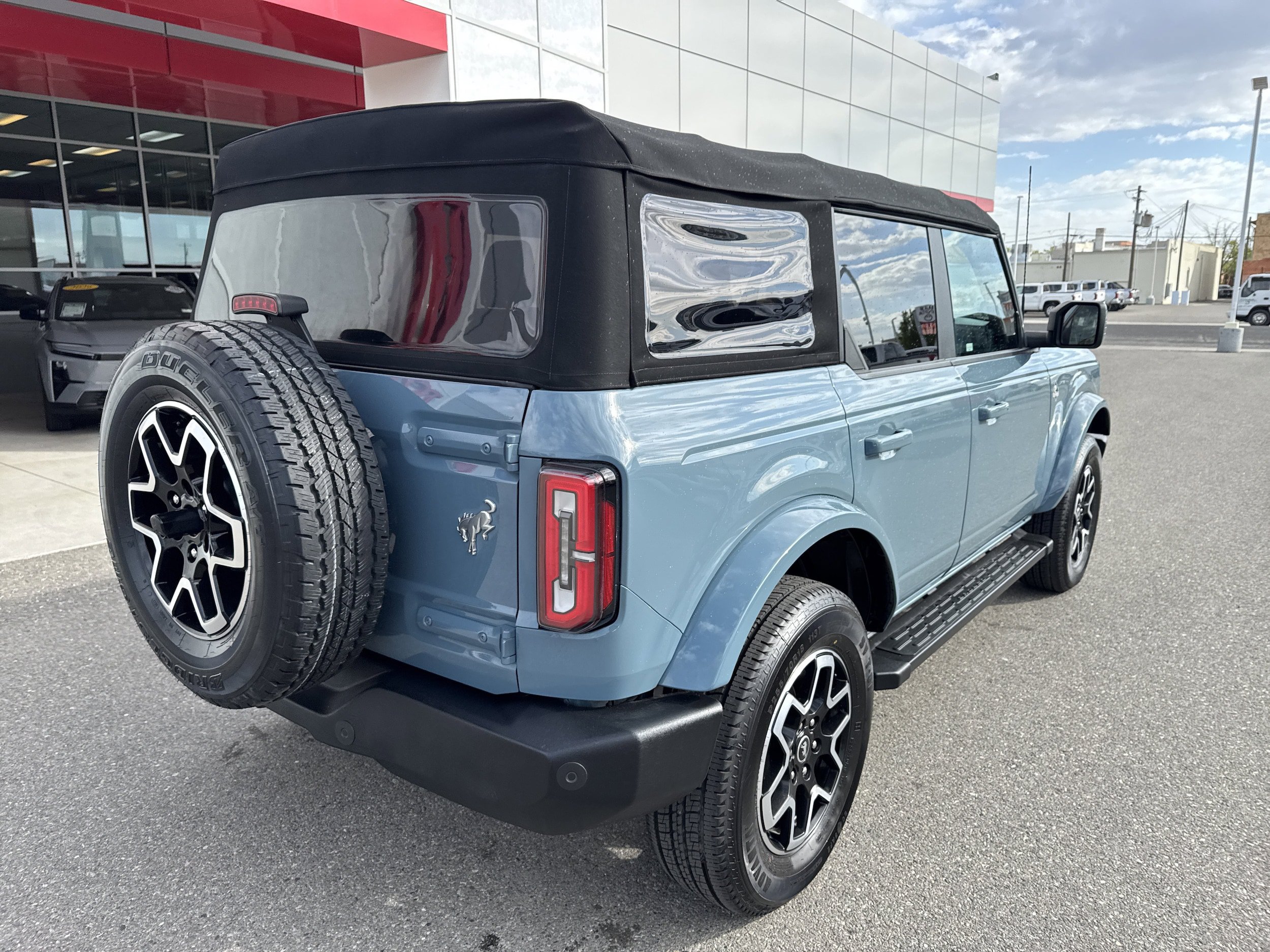 Used 2022 Ford Bronco Outer Banks AWD/4WD image 4