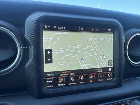 Used 2018 Jeep Wrangler Unlimited Sahara image 31