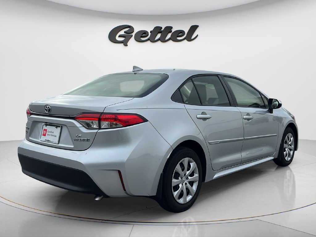 Used 2024 Toyota Corolla LE FWD image 5
