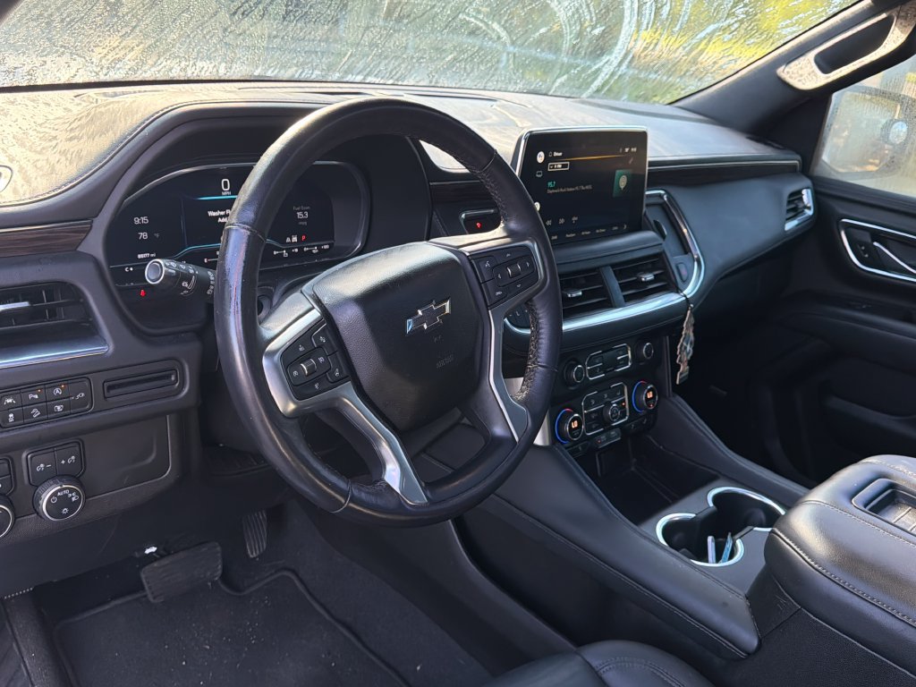 Used 2022 Chevrolet Tahoe Z71 w/ Luxury Package AWD/4WD image 6