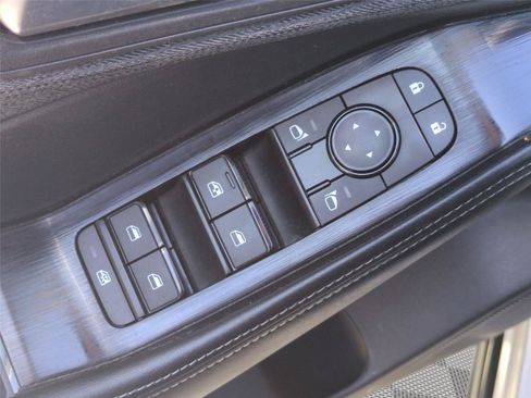 Used 2023 Nissan Rogue SV AWD/4WD image 13