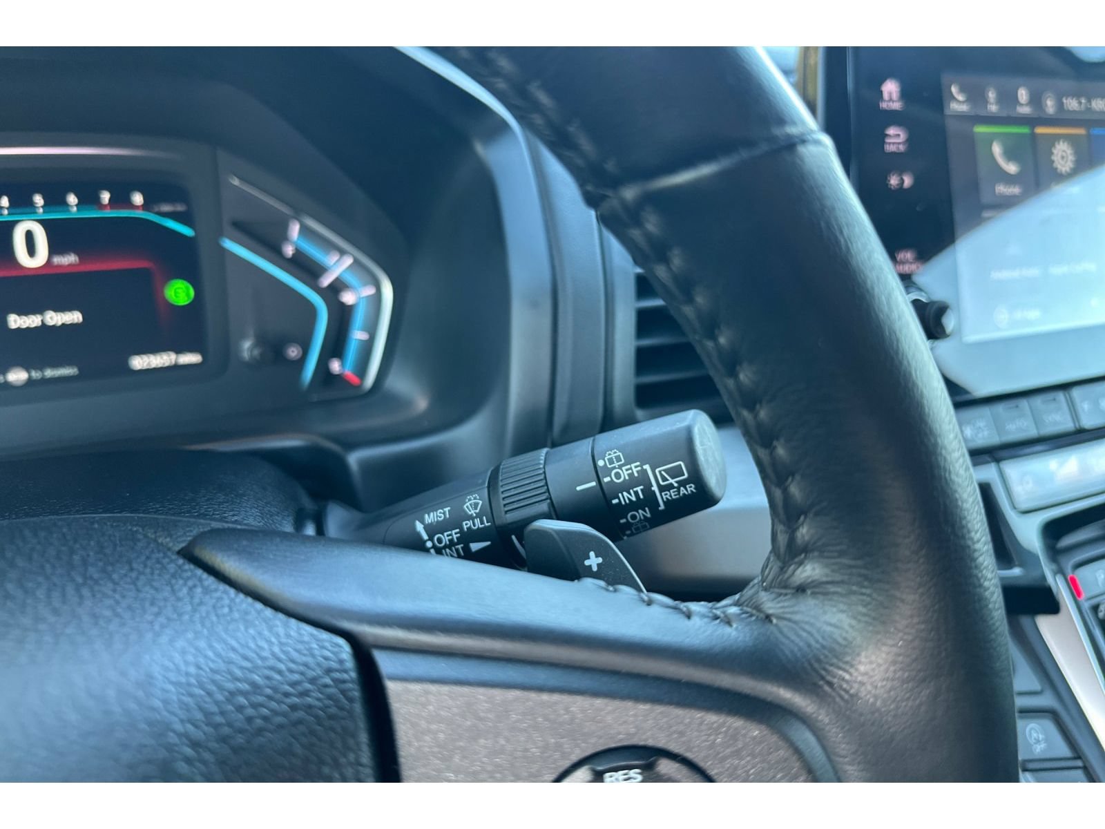 Used 2024 Honda Odyssey Elite image 39