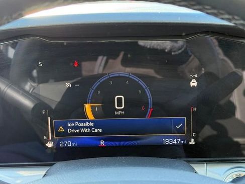 Used 2025 Chevrolet Trax LT w/ LT Convenience Package image 23