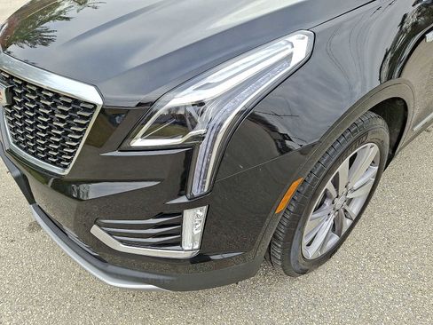 Certified 2025 Cadillac XT5 Premium Luxury image 11