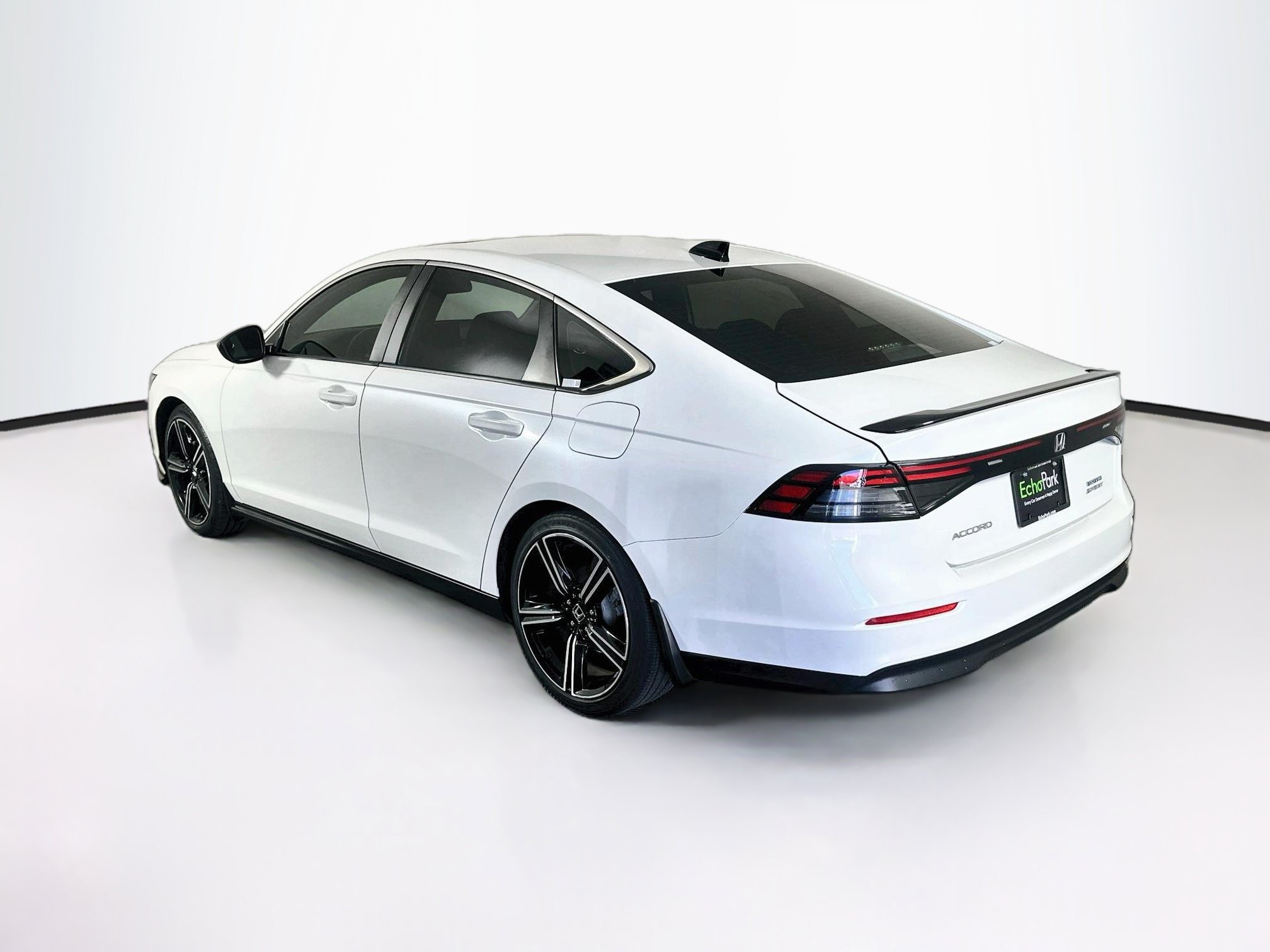 Used 2024 Honda Accord Sport image 5