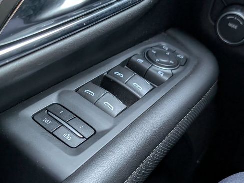 Used 2023 Chevrolet Tahoe Premier w/ Advanced Technology Package AWD/4WD image 25