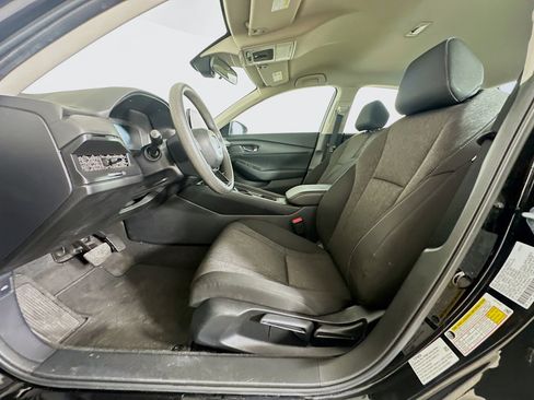 Used 2025 Honda Accord LX image 13