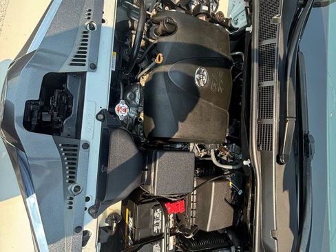 Used 2019 Toyota Sienna AWD image 42