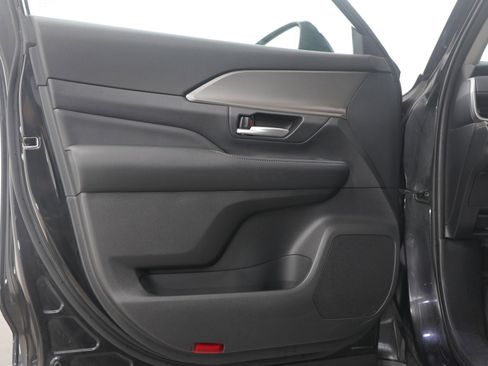 Used 2024 Toyota Grand Highlander XLE image 23