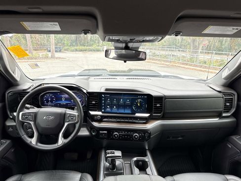 Used 2024 Chevrolet Silverado 1500 LT Trail Boss w/ LT Trail Boss Premium Package image 12