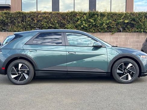 New 2026 Hyundai Ioniq 5 SEL image 5