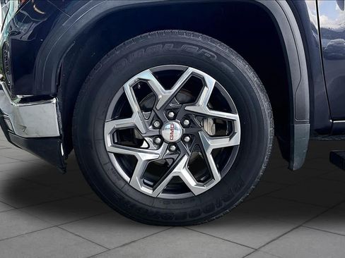 Used 2022 GMC Sierra 1500 SLT w/ SLT Convenience Package RWD image 11