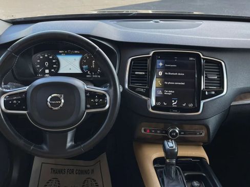 Used 2016 Volvo XC90 T6 Momentum w/ Momentum Plus Package image 37