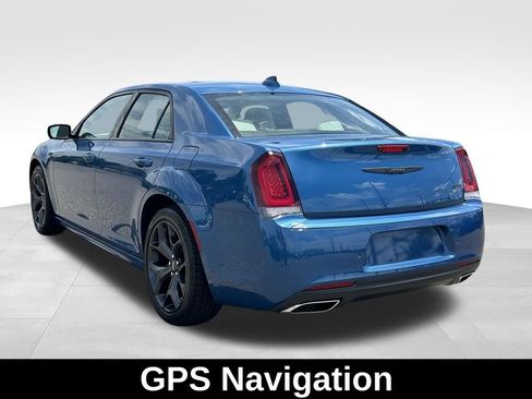 Used 2023 Chrysler 300 Touring L w/ Popular Equipment Group RWD image 3