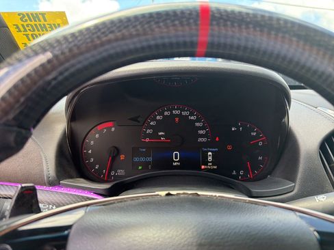 Used 2016 Cadillac ATS V w/ Luxury Package RWD image 28