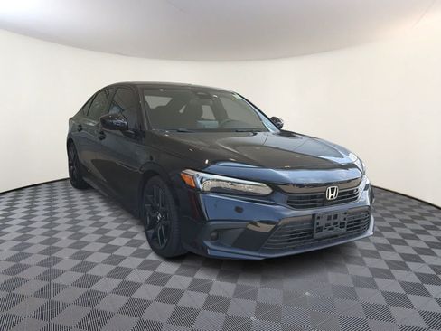 Used 2022 Honda Civic Sport image 4