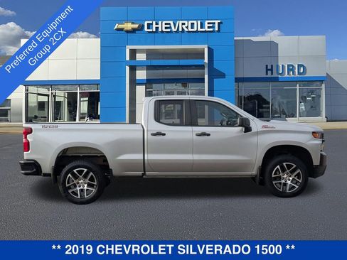Used 2019 Chevrolet Silverado 1500 Custom Trail Boss w/ Custom Convenience Package image 3